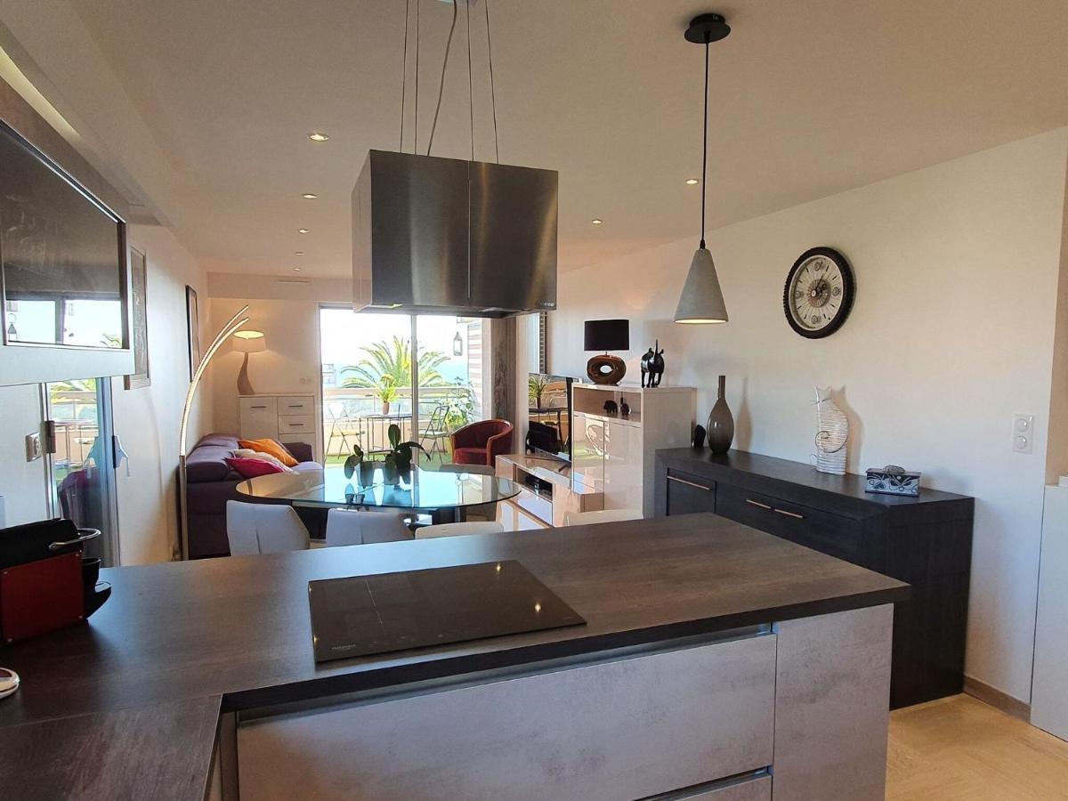 Classy Apartment In Nice With Pool And Private Parking Place Exterior photo